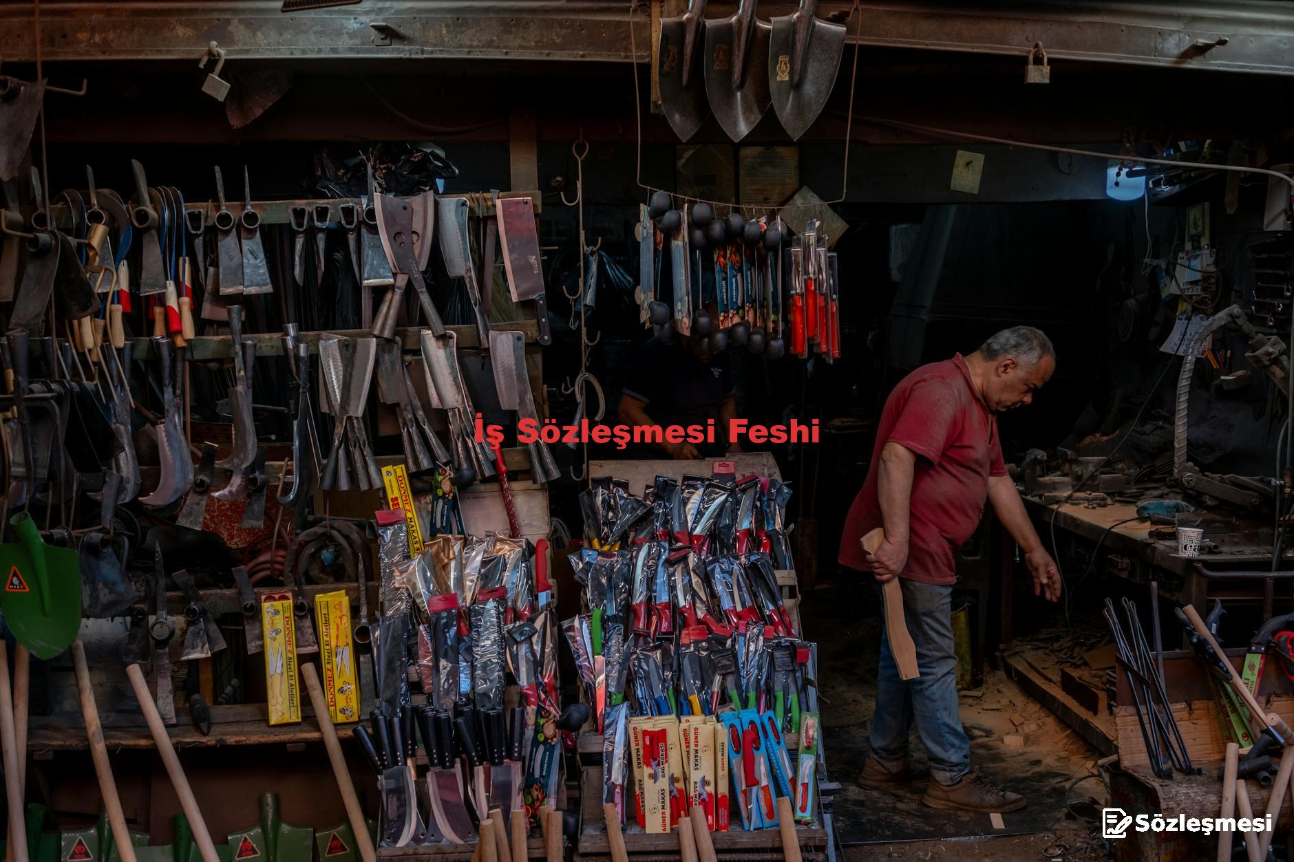 İş Sözleşmesi Feshi